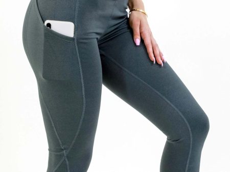 Seajoy Athletic High-Waisted Capri Leggings with Hip Pockets Sale